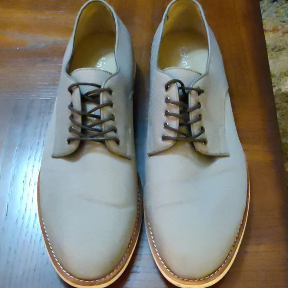 Aggussie dress shoe shop